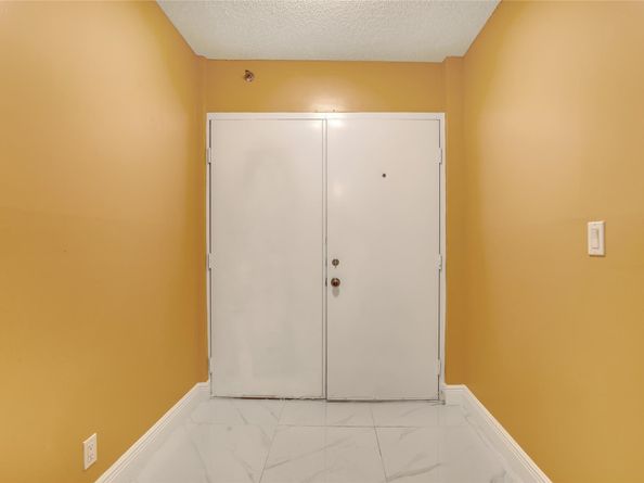 6850 10th Ave 101, Lake Worth FL 33467