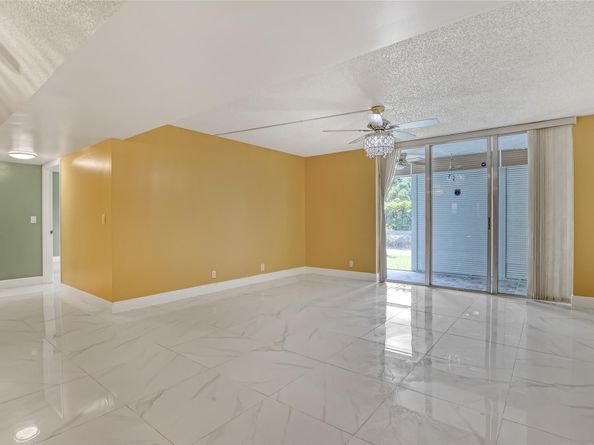 6850 10th Ave 101, Lake Worth FL 33467