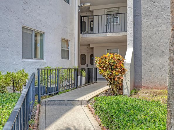 6850 10th Ave 101, Lake Worth FL 33467