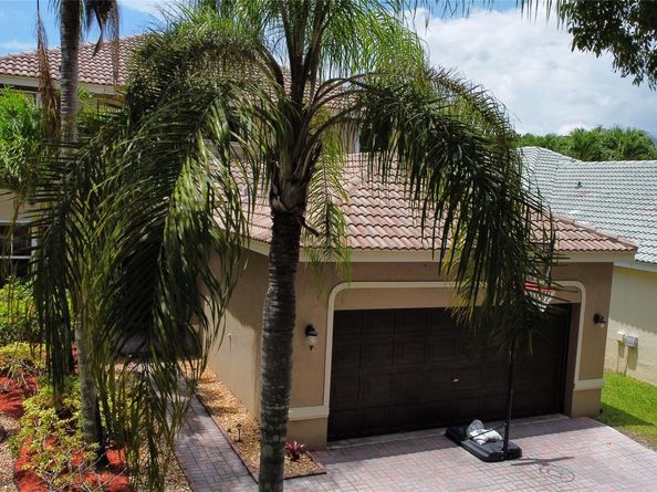 4375 Foxtail Ln, Weston FL 33331