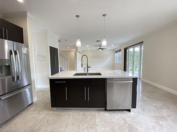4375 Foxtail Ln, Weston FL 33331