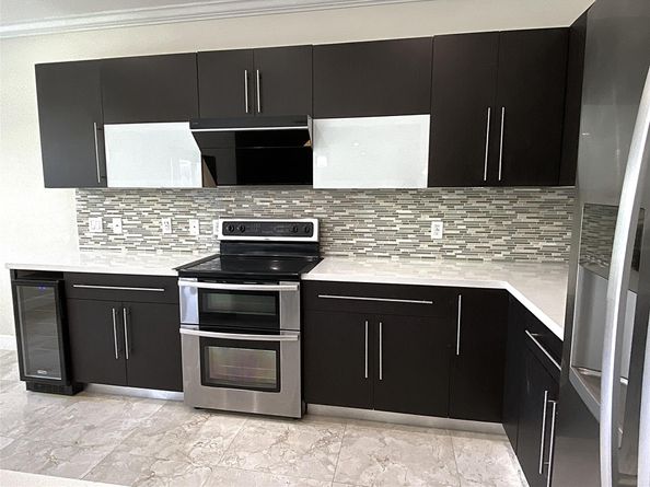 4375 Foxtail Ln, Weston FL 33331