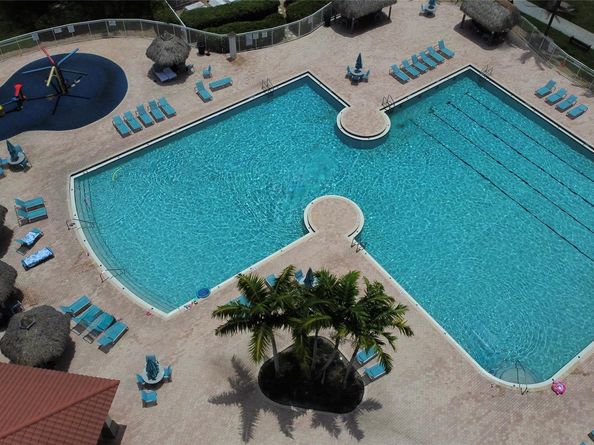 4375 Foxtail Ln, Weston FL 33331