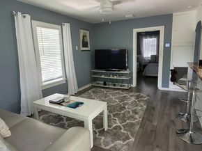 104 NE 5th Street, Fort Lauderdale FL 33301