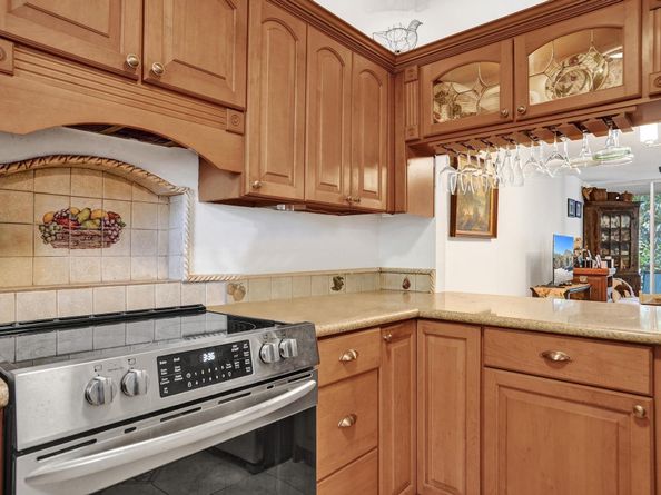 9400 Live Oak Pl 203, Davie FL 33324