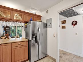 9400 Live Oak Pl 203, Davie FL 33324