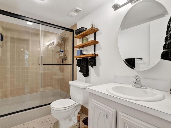 9400 Live Oak Pl 203, Davie FL 33324