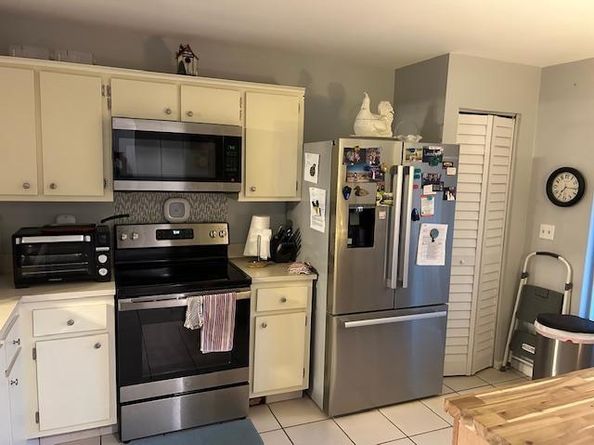 4355 Lucerne Villas Ln, Lake Worth FL 33467