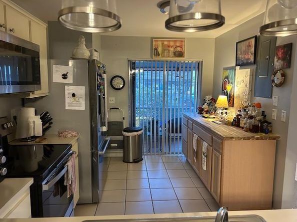 4355 Lucerne Villas Ln, Lake Worth FL 33467