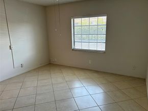 180 Cypress Club Dr 814, Pompano Beach FL 33060