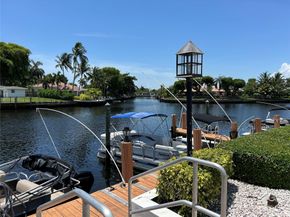 180 Cypress Club Dr 814, Pompano Beach FL 33060