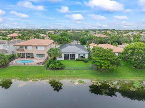10980 NW 78th Pl, Parkland FL 33076