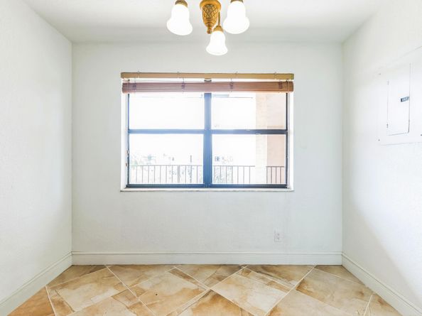 2704 NW 104th Avenue 401, Sunrise FL 33322