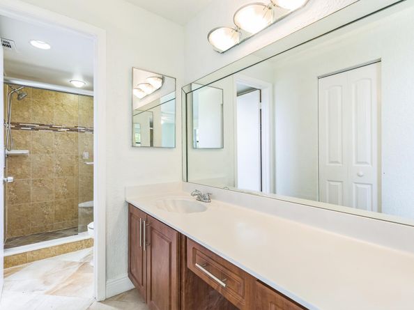 2704 NW 104th Avenue 401, Sunrise FL 33322