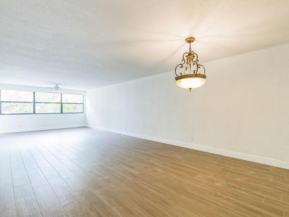 2704 NW 104th Avenue 401, Sunrise FL 33322