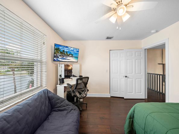 5383 SW 186th Way, Miramar FL 33029