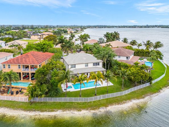 5383 SW 186th Way, Miramar FL 33029