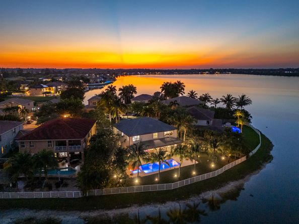 5383 SW 186th Way, Miramar FL 33029