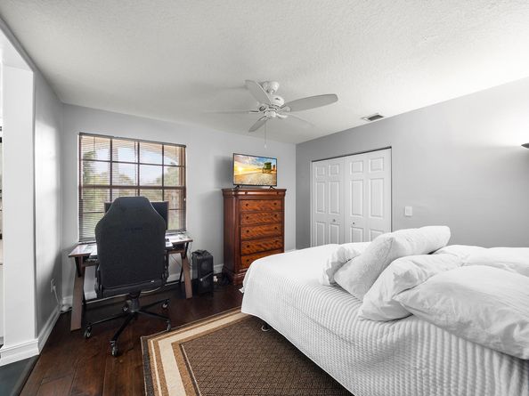 5383 SW 186th Way, Miramar FL 33029