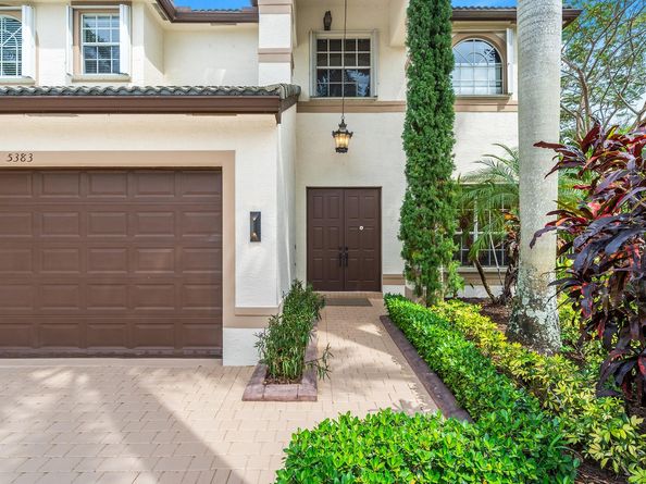 5383 SW 186th Way, Miramar FL 33029