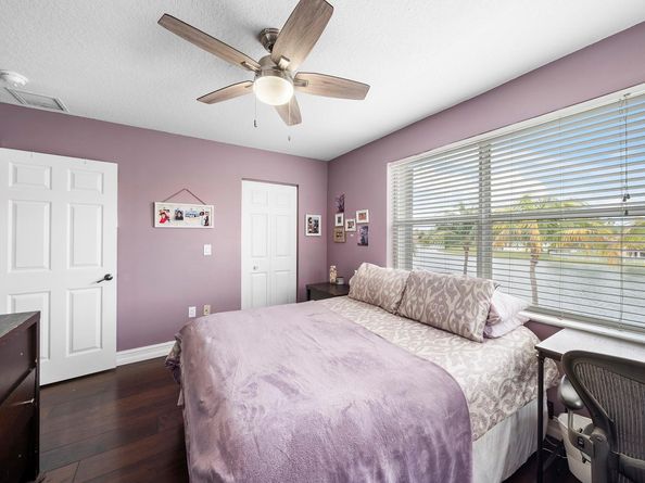5383 SW 186th Way, Miramar FL 33029