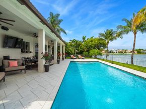 5383 SW 186th Way, Miramar FL 33029