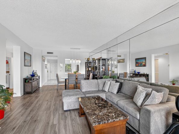 6193 Pointe Regal Circle 402, Delray Beach FL 33484