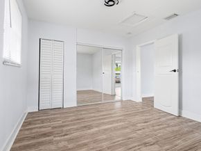 6540 SW 8th St, North Lauderdale FL 33068