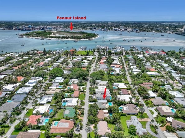 219 Claremont Lane, Palm Beach Shores FL 33404