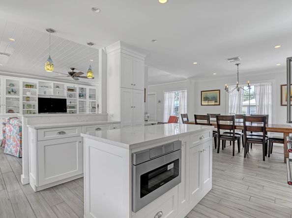 219 Claremont Lane, Palm Beach Shores FL 33404