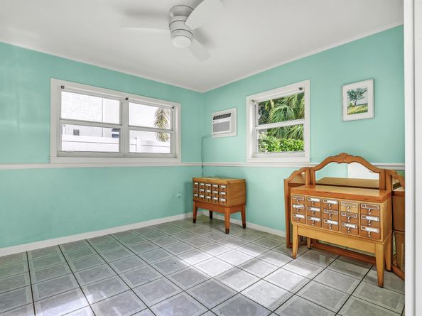 219 Claremont Lane, Palm Beach Shores FL 33404