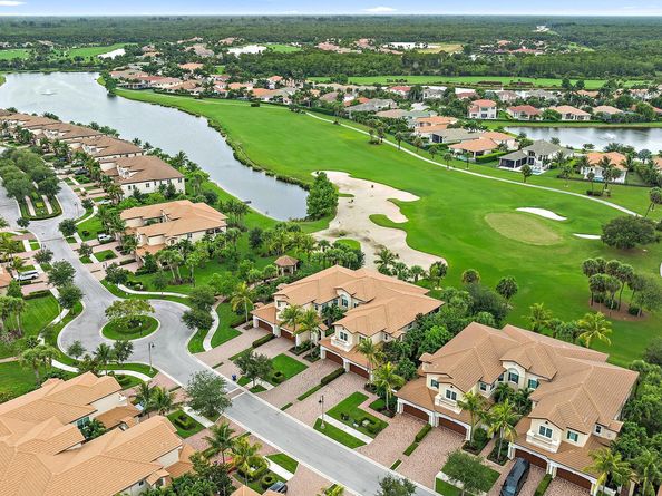 171 Tresana Boulevard 129, Jupiter FL 33478