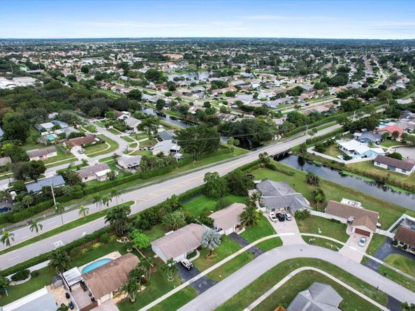 19309 Carolina Circle, Boca Raton FL 33434