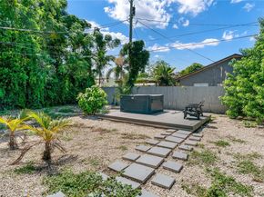 516 Puritan Rd, West Palm Beach FL 33405