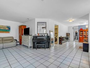 6807 Via Regina 1, Boca Raton FL 33433