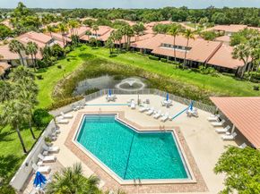 216 Old Meadow Way, Palm Beach Gardens FL 33418