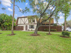 100 Weybridge Cir D, Royal Palm Beach FL 33411