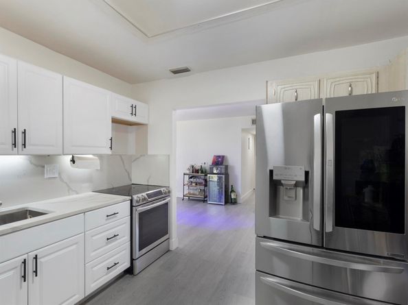 2430 SW 81st Avenue 108, Davie FL 33324
