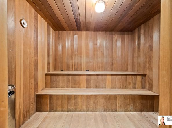 137 Golden Isles Drive 501, Hallandale Beach FL 33009