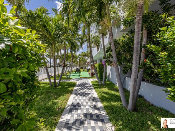 137 Golden Isles Drive 501, Hallandale Beach FL 33009