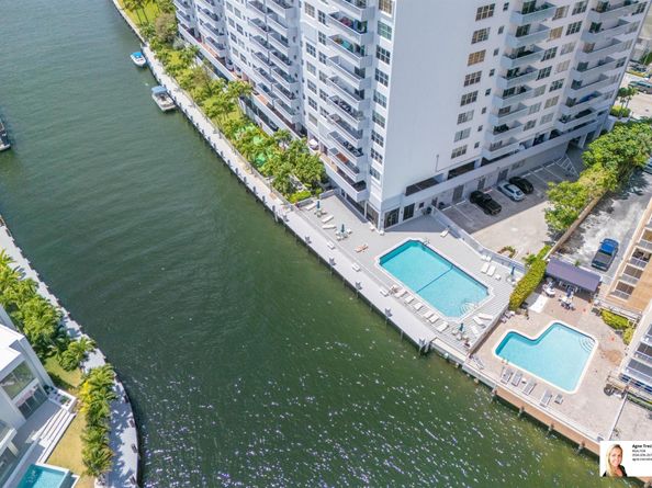 137 Golden Isles Drive 501, Hallandale Beach FL 33009