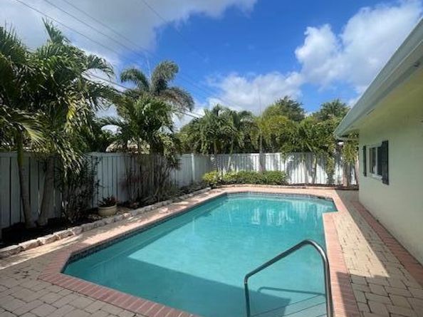 1028 SE 13th Court, Deerfield Beach FL 33441