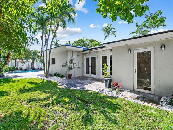 2709 NE 30th St, Fort Lauderdale FL 33306