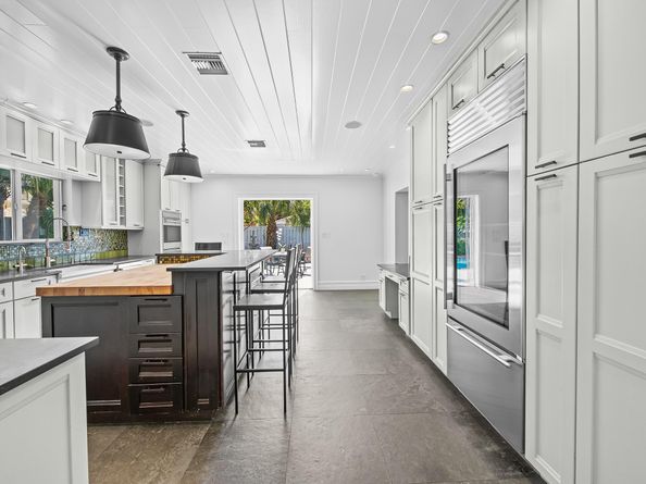 2709 NE 30th St, Fort Lauderdale FL 33306