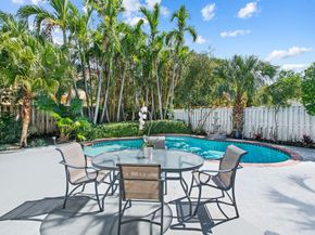 2709 NE 30th St, Fort Lauderdale FL 33306