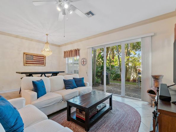 1000 N Us Highway 1 817, Jupiter FL 33477