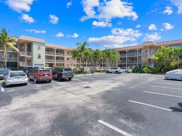 100 SE 6th Ave 304, Pompano Beach FL 33060