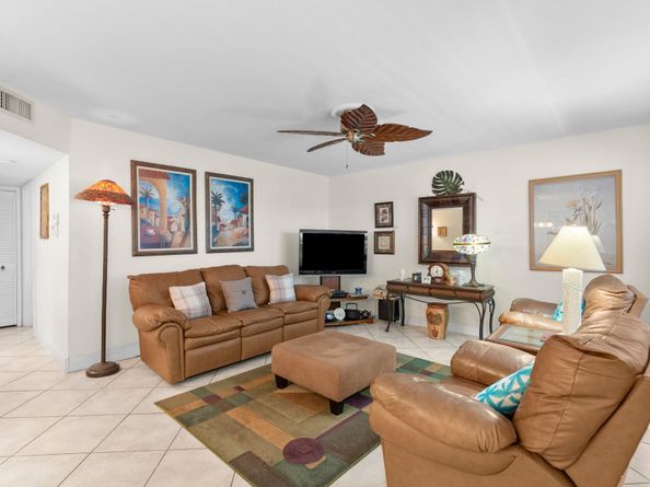 100 SE 6th Ave 304, Pompano Beach FL 33060