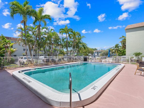 100 SE 6th Ave 304, Pompano Beach FL 33060