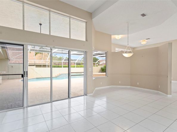 4841 NW 104th Ln, Coral Springs FL 33076